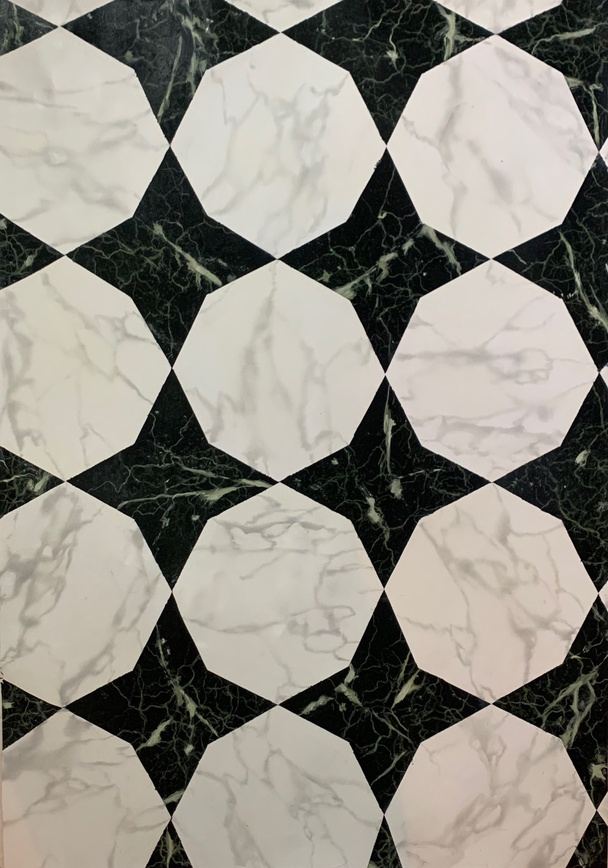 Dallage en faux marbre blanc et vert foncé